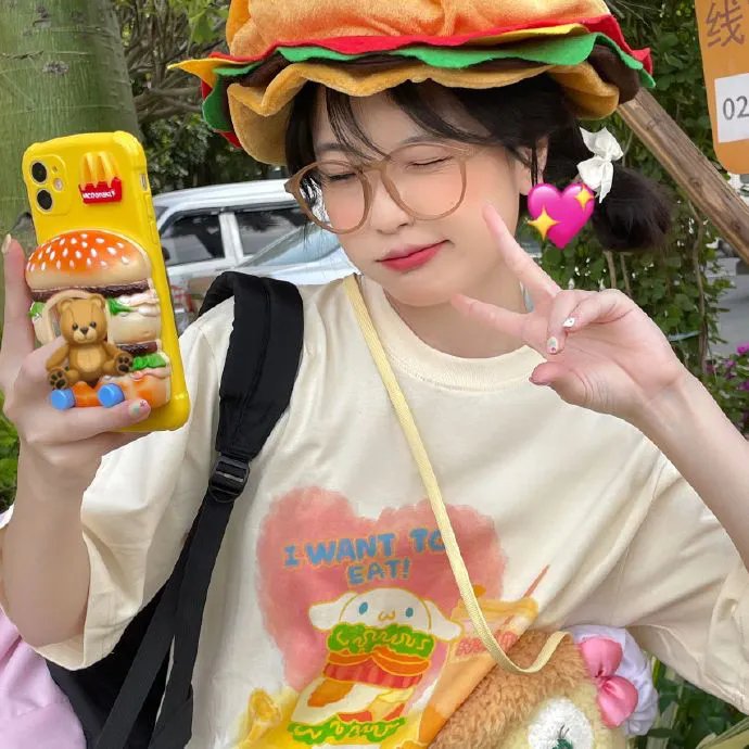 独自夜归的女孩